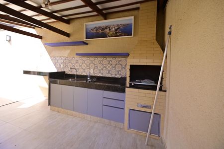 Casa de condomínio para alugar com 230m², 4 quartos e 4 vagasÁrea comum - Churrasqueira