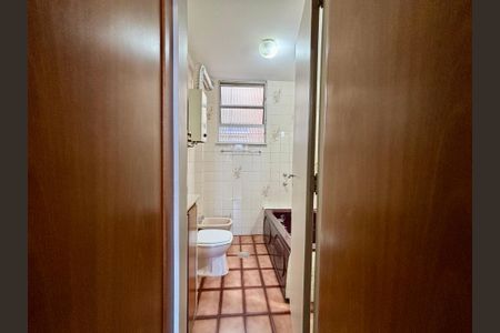 Apartamento à venda com 132m², 3 quartos e 1 vagaBanheiro da Suíte 