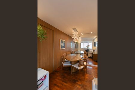 Apartamento à venda com 62m², 2 quartos e 1 vaga Apartamento à venda com 62m², 2 quartos e 1 vagaSala