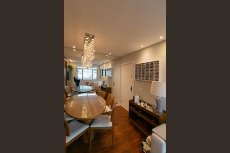 Apartamento à venda com 62m², 2 quartos e 1 vaga Apartamento à venda com 62m², 2 quartos e 1 vagaSala