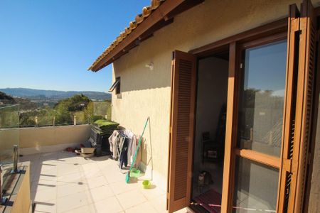 Casa de condomínio à venda com 150m², 3 quartos e 2 vagasSacada da suíte