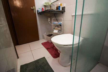 Casa de condomínio à venda com 150m², 3 quartos e 2 vagasBanheiro Social