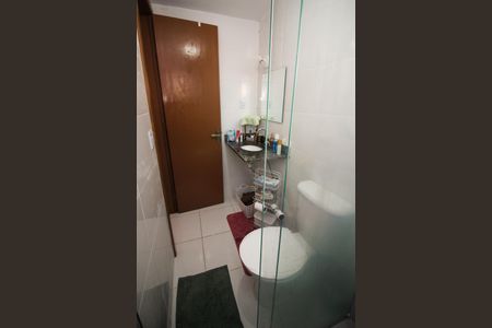 Casa de condomínio à venda com 150m², 3 quartos e 2 vagasBanheiro Social