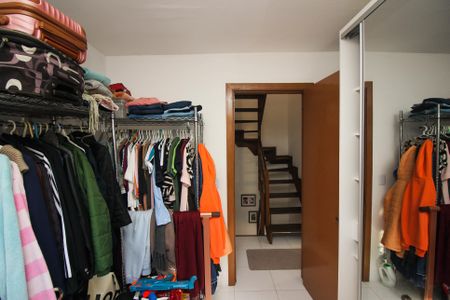 Casa de condomínio à venda com 150m², 3 quartos e 2 vagasQuarto 2