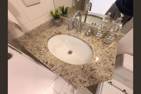 Apartamento para alugar com 55m², 2 quartos e 2 vagasBanheiro