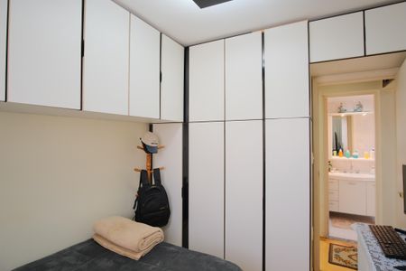 Apartamento à venda com 67m², 2 quartos e 1 vagaQuarto 2