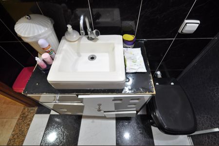 Casa à venda com 204m², 3 quartos e 2 vagasBanheiro da Suíte 1