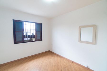 Casa à venda com 144m², 2 quartos e 3 vagas Casa à venda com 144m², 2 quartos e 3 vagasQuarto