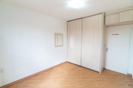 Casa à venda com 144m², 2 quartos e 3 vagas Casa à venda com 144m², 2 quartos e 3 vagasQuarto