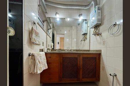 Apartamento à venda com 87m², 2 quartos e 1 vaga Apartamento à venda com 87m², 2 quartos e 1 vagaBanheiro Social