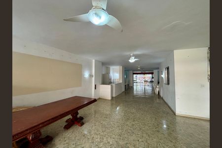 Apartamento à venda com 87m², 2 quartos e 1 vaga Apartamento à venda com 87m², 2 quartos e 1 vagaÁrea comum