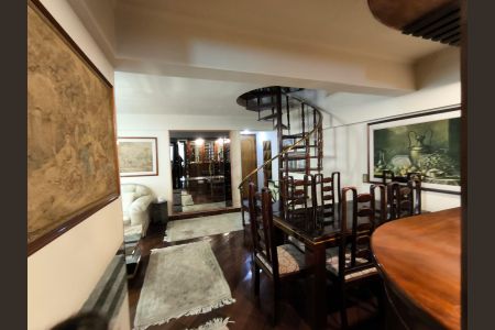 Apartamento à venda com 170m², 3 quartos e 2 vagasSala