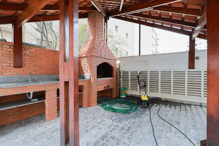 Apartamento à venda com 265m², 3 quartos e 3 vagasÁrea comum - Churrasqueira