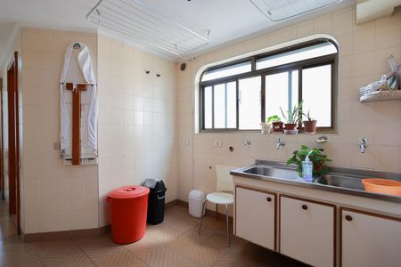 Apartamento à venda com 265m², 3 quartos e 3 vagasÁrea de serviço