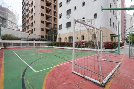 Apartamento à venda com 265m², 3 quartos e 3 vagasÁrea comum - Quadra esportiva