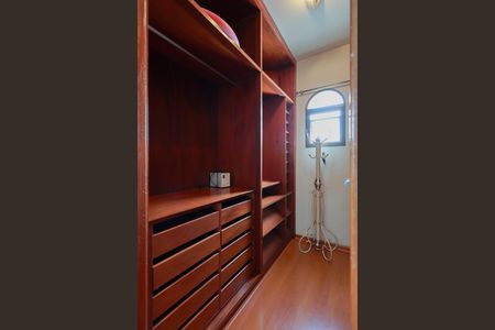 Apartamento à venda com 265m², 3 quartos e 3 vagasCloset da suíte 1