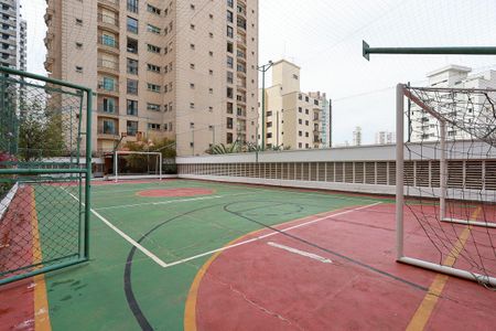 Apartamento à venda com 265m², 3 quartos e 3 vagasÁrea comum - Quadra esportiva