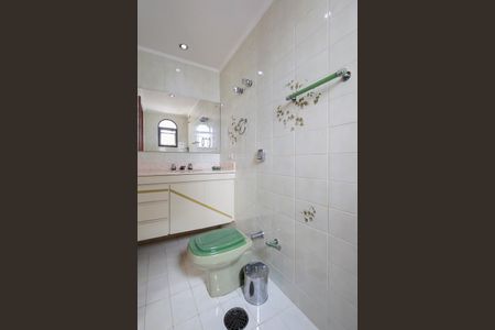 Apartamento à venda com 265m², 3 quartos e 3 vagasBanheiro da suíte 2