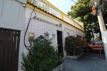 Casa de condomínio à venda com 383m², 5 quartos e 2 vagasFachada