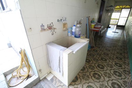 Casa de condomínio à venda com 383m², 5 quartos e 2 vagasÁrea de serviço