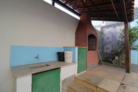 Casa de condomínio à venda com 383m², 5 quartos e 2 vagasChurrasqueira