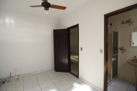 Casa de condomínio à venda com 383m², 5 quartos e 2 vagasSuíte 2