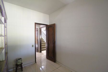 Casa de condomínio à venda com 383m², 5 quartos e 2 vagasQuarto 3