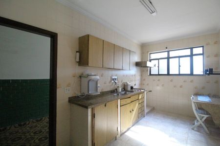 Casa de condomínio à venda com 383m², 5 quartos e 2 vagasCozinha