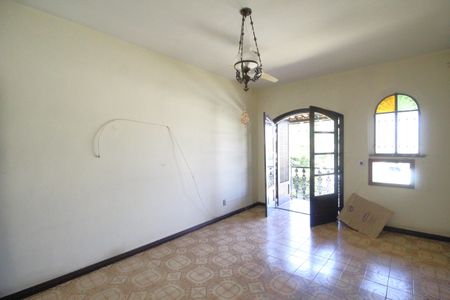 Casa de condomínio à venda com 383m², 5 quartos e 2 vagasSuíte 1