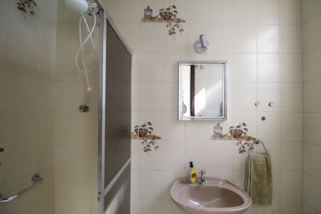 Casa de condomínio à venda com 383m², 5 quartos e 2 vagasBanheiro da suíte 2