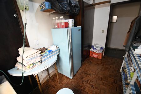 Casa à venda com 240m², 3 quartos e 2 vagasQuarto de Serviço