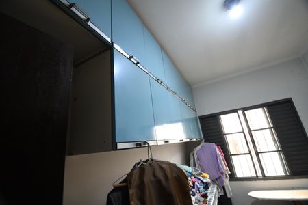 Casa à venda com 240m², 3 quartos e 2 vagasQuarto de Serviço