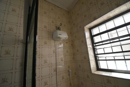 Casa à venda com 240m², 3 quartos e 2 vagasBanheiro 2