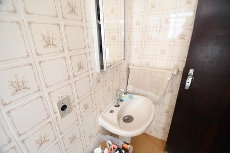 Casa à venda com 240m², 3 quartos e 2 vagasBanheiro Suíte