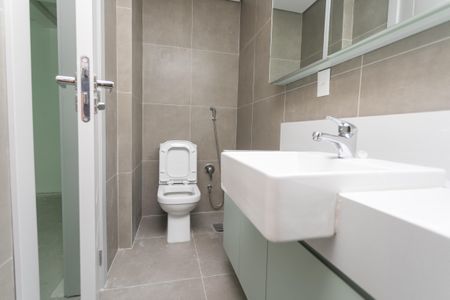 Apartamento à venda com 198m², 3 quartos e 4 vagasBanheiro da Suíte 1