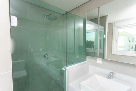 Apartamento à venda com 198m², 3 quartos e 4 vagasBanheiro da Suíte 2