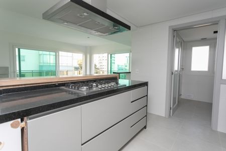 Apartamento à venda com 185m², 3 quartos e 3 vagasCozinha