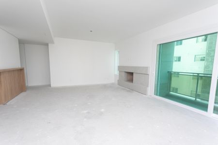 Apartamento à venda com 185m², 3 quartos e 3 vagasSala