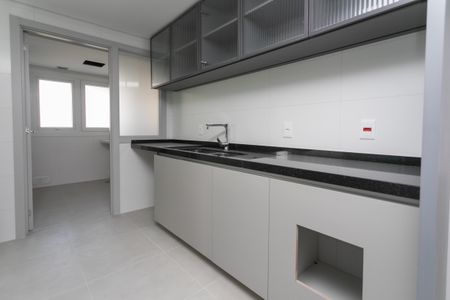 Apartamento à venda com 185m², 3 quartos e 3 vagasCozinha