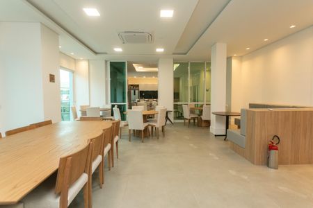 Apartamento à venda com 173m², 3 quartos e 4 vagasÁrea comum - Salão de festas