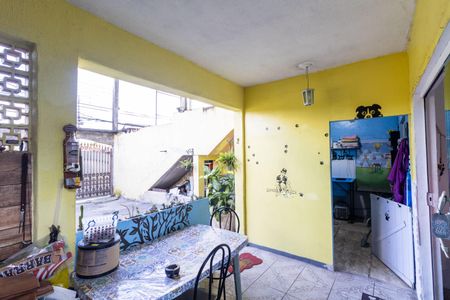 Casa para alugar com 128m², 2 quartos e 2 vagasÁrea externa