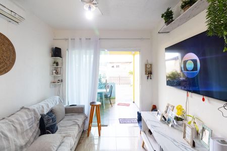 Casa para alugar com 128m², 2 quartos e 2 vagasSala