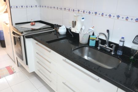 Apartamento à venda com 86m², 2 quartos e 2 vagasCozinha