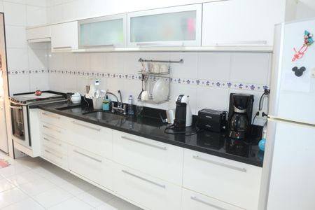 Apartamento à venda com 86m², 2 quartos e 2 vagasCozinha