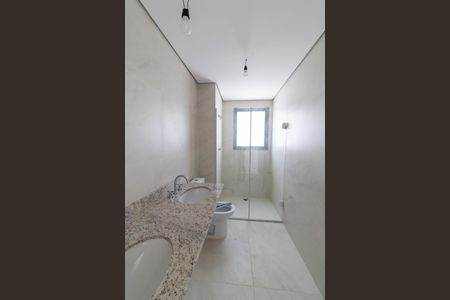 Apartamento à venda com 140m², 3 quartos e 2 vagasBanheiro da Suíte 1