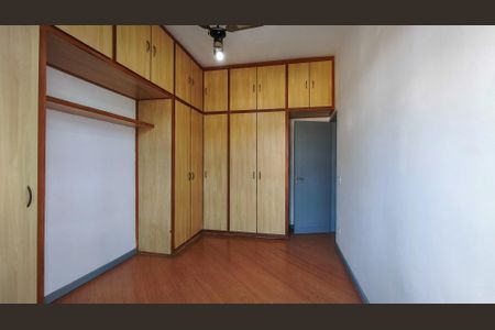 Apartamento à venda com 61m², 2 quartos e 2 vagasQuarto 2