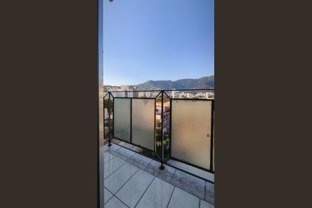 Apartamento à venda com 61m², 2 quartos e 2 vagasVaranda do Quarto 1