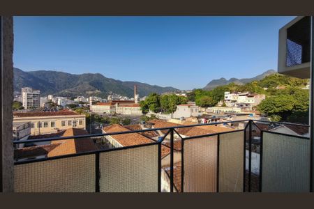 Apartamento à venda com 61m², 2 quartos e 2 vagasVaranda do Quarto 2