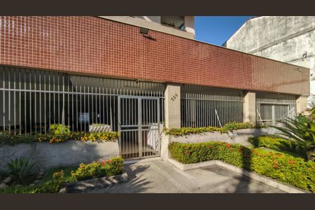 Apartamento à venda com 61m², 2 quartos e 2 vagasFachada e portaria