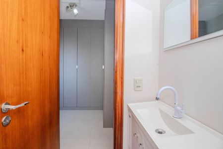 Apartamento para alugar com 121m², 3 quartos e 1 vagaBanheiro de Serviço